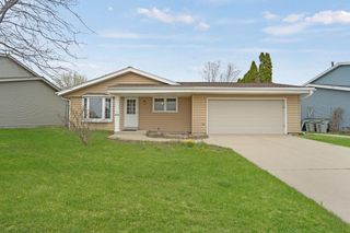 8022 W Glenbrook ROAD, Milwaukee, WI 53223