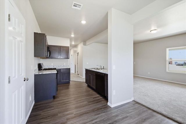 1012 S Blackjack Lane, Mustang, OK 73064