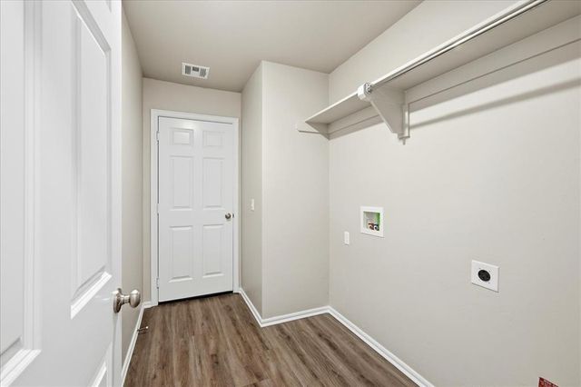1012 S Blackjack Lane, Mustang, OK 73064
