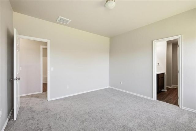 1012 S Blackjack Lane, Mustang, OK 73064