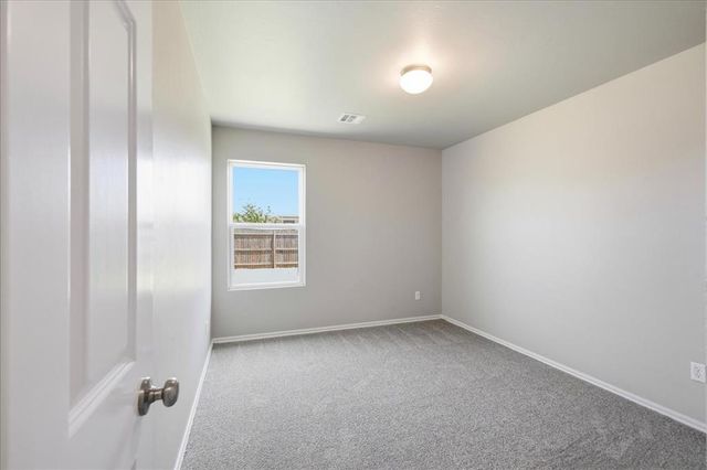 1012 S Blackjack Lane, Mustang, OK 73064