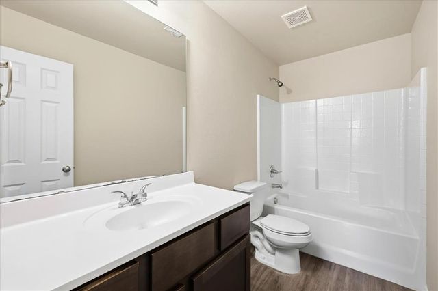 1012 S Blackjack Lane, Mustang, OK 73064