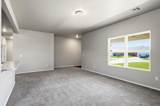 1012 S Blackjack Lane, Mustang, OK 73064