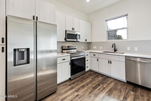 406 W 7TH Street 1009, Tempe, AZ 85281