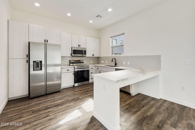 406 W 7TH Street 1009, Tempe, AZ 85281