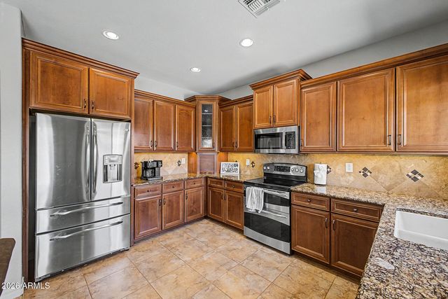 398 W LYLE Avenue, San Tan Valley, AZ 85140