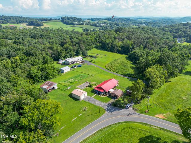 289 Haw Ridge Road, Piney Flats, TN 37686