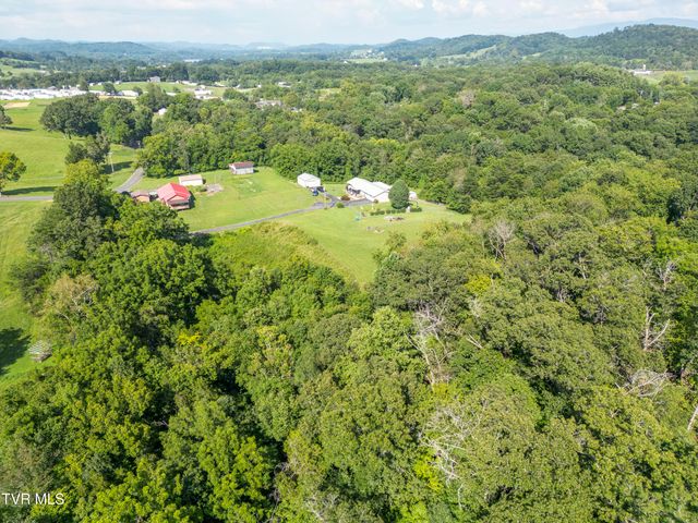 289 Haw Ridge Road, Piney Flats, TN 37686