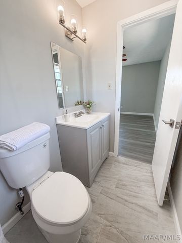 6835 SANDERS Drive, Elmore, AL 36025