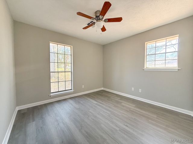 6835 SANDERS Drive, Elmore, AL 36025