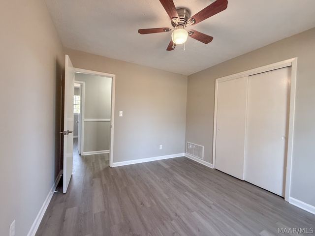 6835 SANDERS Drive, Elmore, AL 36025