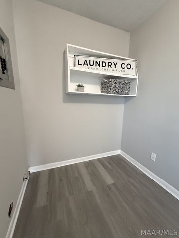 6835 SANDERS Drive, Elmore, AL 36025