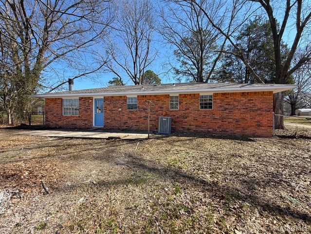 6835 SANDERS Drive, Elmore, AL 36025