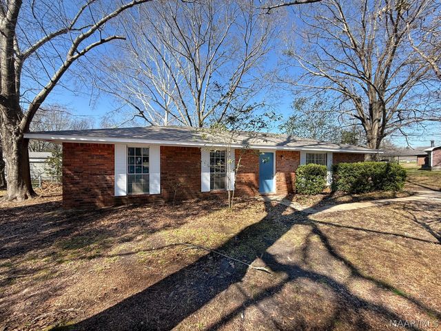 6835 SANDERS Drive, Elmore, AL 36025