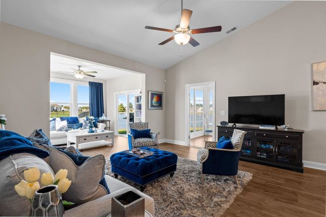 305 Jenkins St., Surfside Beach, SC 29575