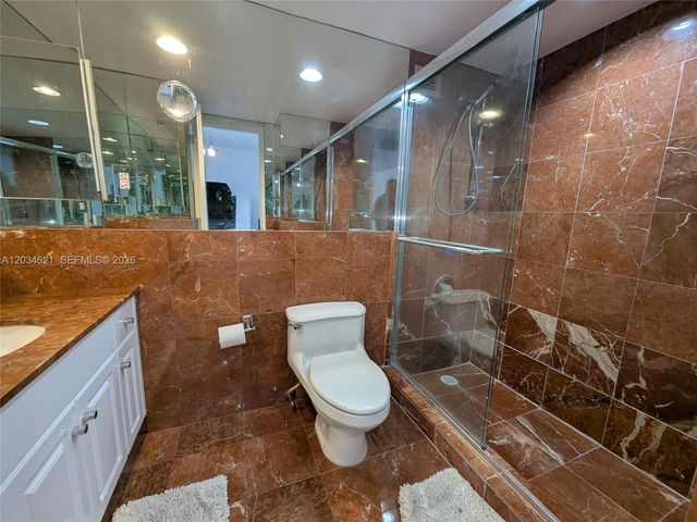 5161 Collins Ave 518, Miami Beach, FL 33140