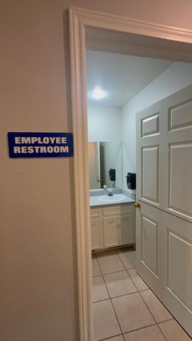 5220 75th Street, Lubbock, TX 79424