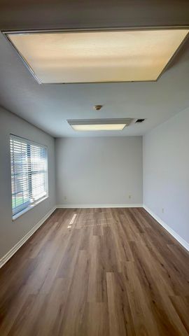 5220 75th Street, Lubbock, TX 79424