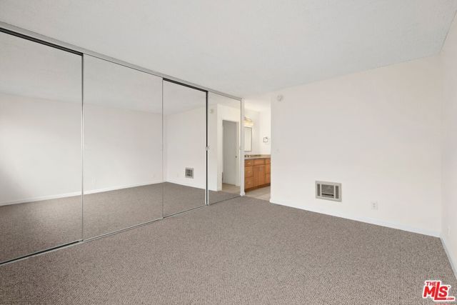 11645 Montana Avenue 206, Los Angeles, CA 90049