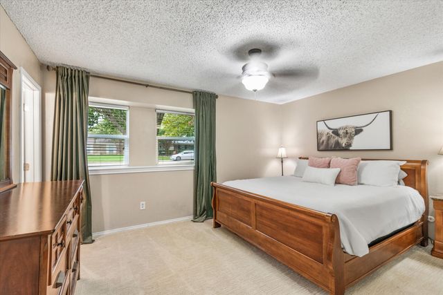 2021 Memphis Drive, Bedford, TX 76022
