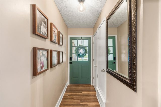 2021 Memphis Drive, Bedford, TX 76022