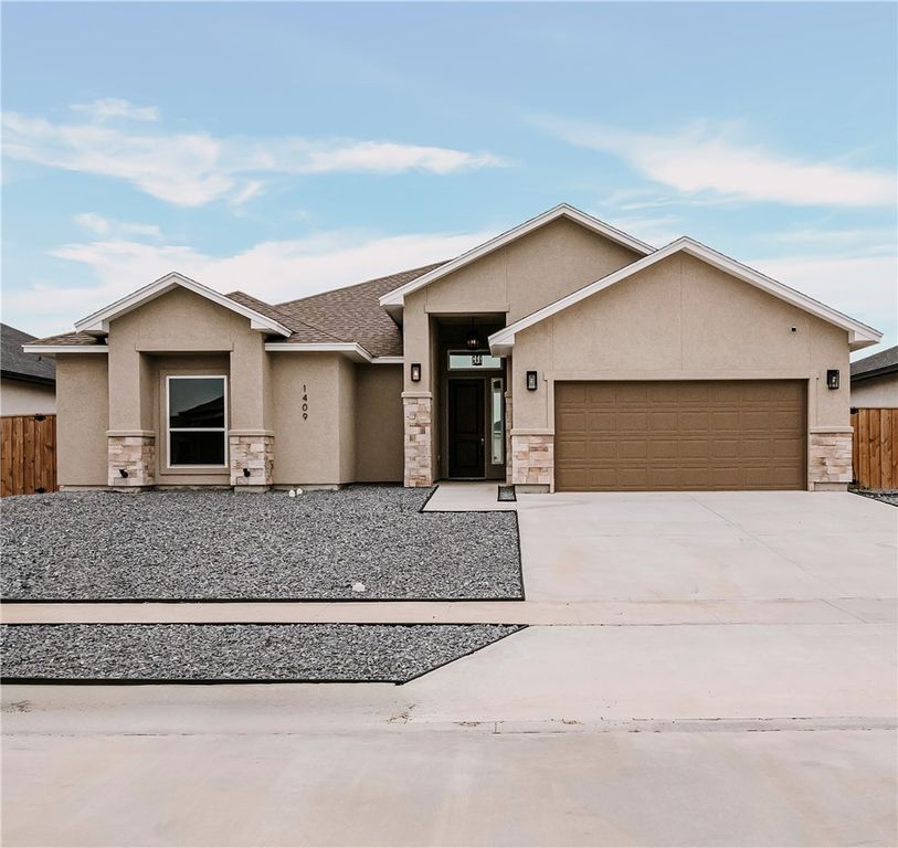 1409 Sansa St, Corpus Christi, TX 78415