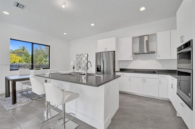 13145 Addilyn Ct N/A, Davie, FL 33325