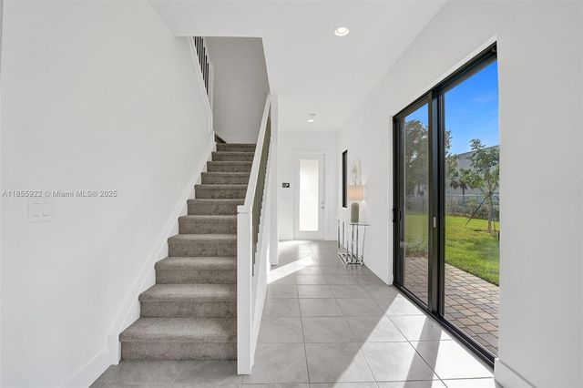 13145 Addilyn Ct N/A, Davie, FL 33325