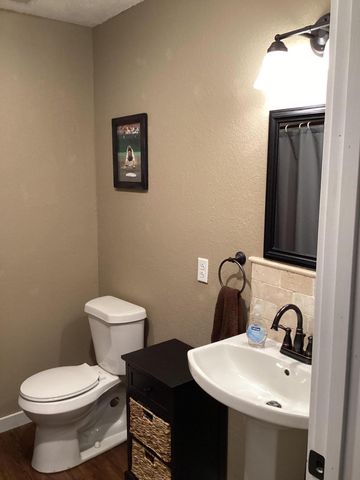 400 E Clouse Street, Mountain Grove, MO 65711