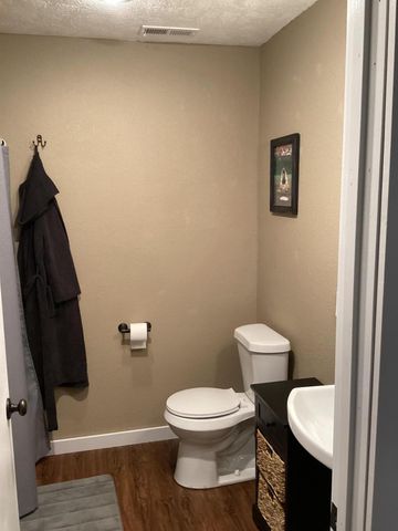 400 E Clouse Street, Mountain Grove, MO 65711