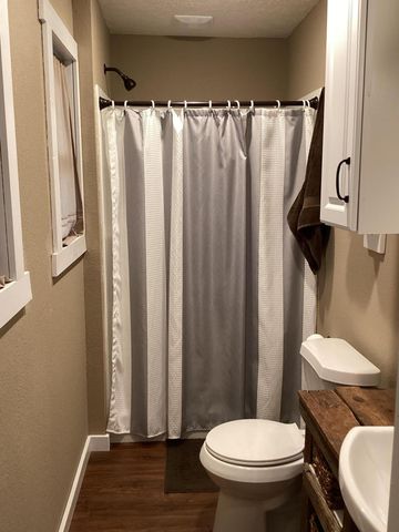 400 E Clouse Street, Mountain Grove, MO 65711