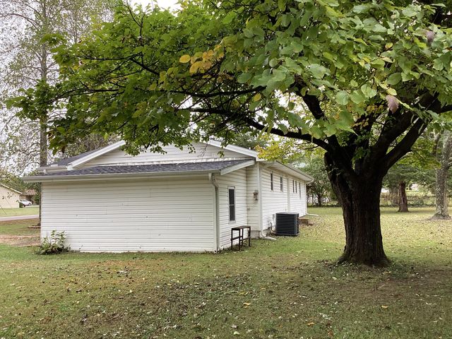 400 E Clouse Street, Mountain Grove, MO 65711