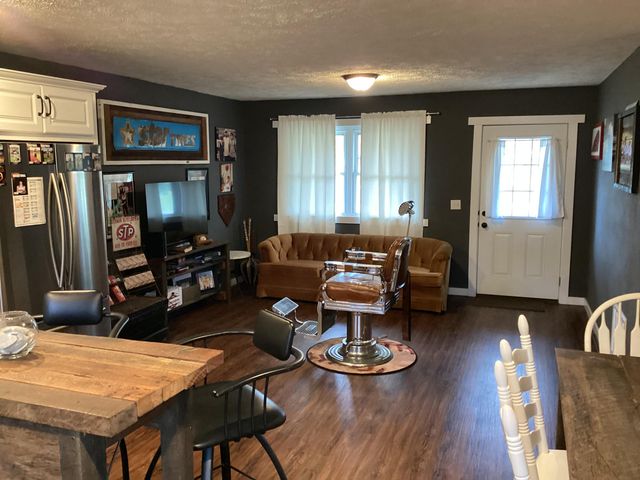 400 E Clouse Street, Mountain Grove, MO 65711