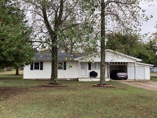 400 E Clouse Street, Mountain Grove, MO 65711