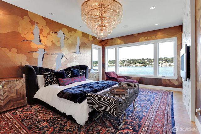 6922 96th Avenue SE, Mercer Island, WA 98040