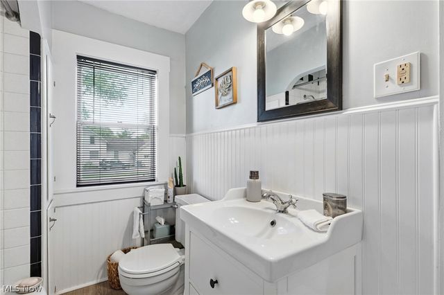 140 5th Avenue, Chardon, OH 44024