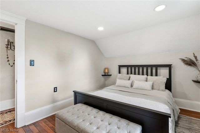 140 5th Avenue, Chardon, OH 44024