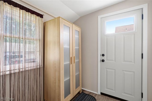 140 5th Avenue, Chardon, OH 44024