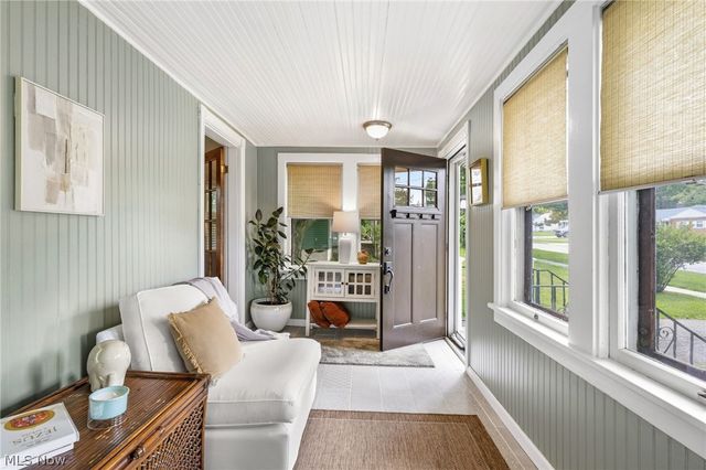 140 5th Avenue, Chardon, OH 44024