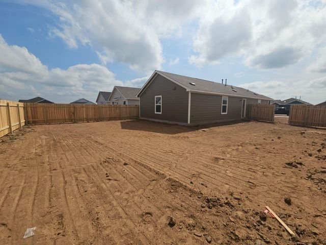 2318 Tornado Aly, Lockhart, TX 78644