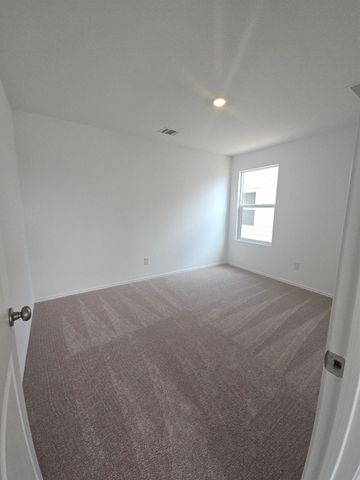2318 Tornado Aly, Lockhart, TX 78644