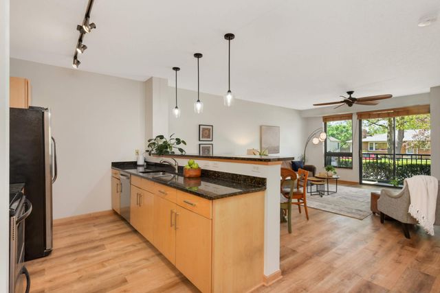 7601 Aldrich Avenue S 113, Richfield, MN 55423