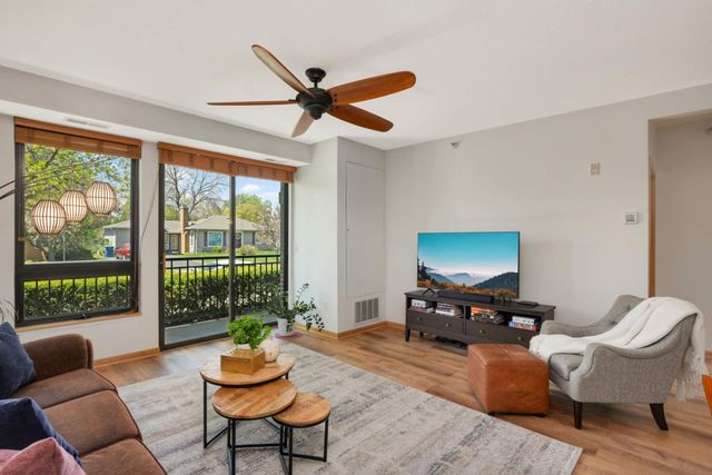 7601 Aldrich Avenue S 113, Richfield, MN 55423