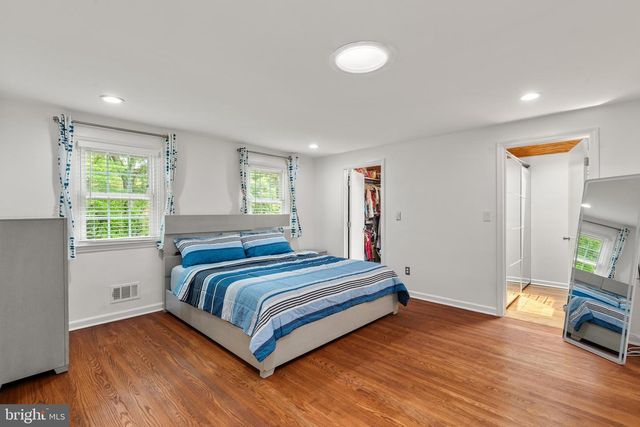 1291 THOMAS RD, Wayne, PA 19087