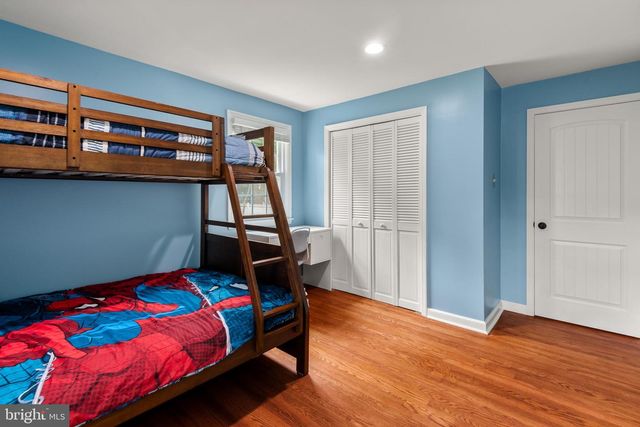 1291 THOMAS RD, Wayne, PA 19087
