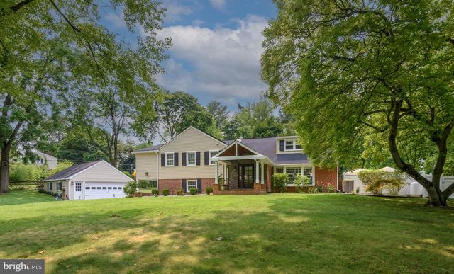 1291 THOMAS RD, Wayne, PA 19087