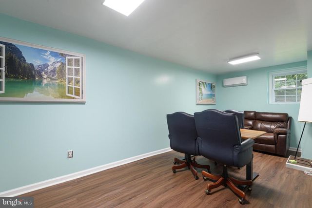 1291 THOMAS RD, Wayne, PA 19087