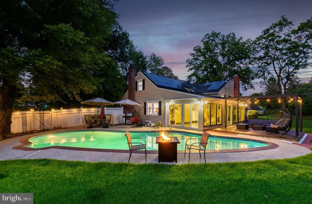 1291 THOMAS RD, Wayne, PA 19087