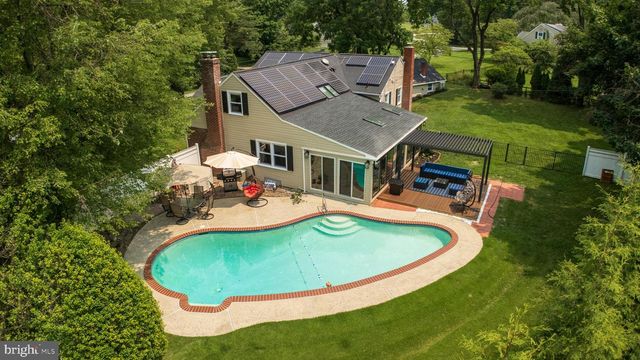 1291 THOMAS RD, Wayne, PA 19087
