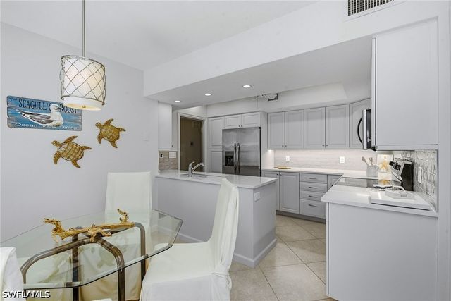 4051 Gulf Shore BLVD N 300, Naples, FL 34103